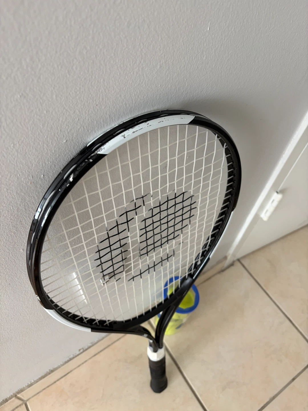 Tennis racket + balls - photo 2