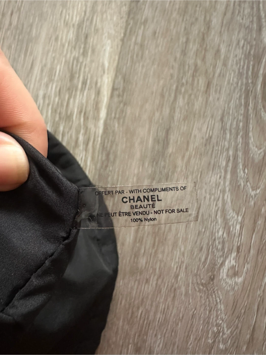 Chanel Beaute Black Drawstring Pouch - photo 5