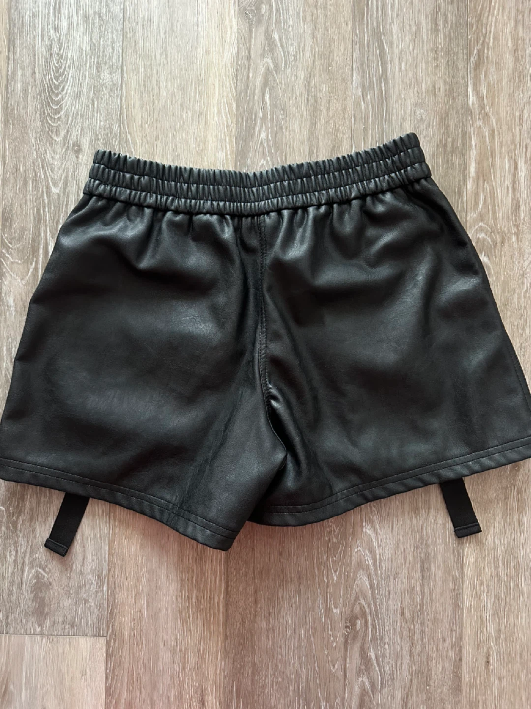Black Faux Leather Cargo Shorts XS - photo 2