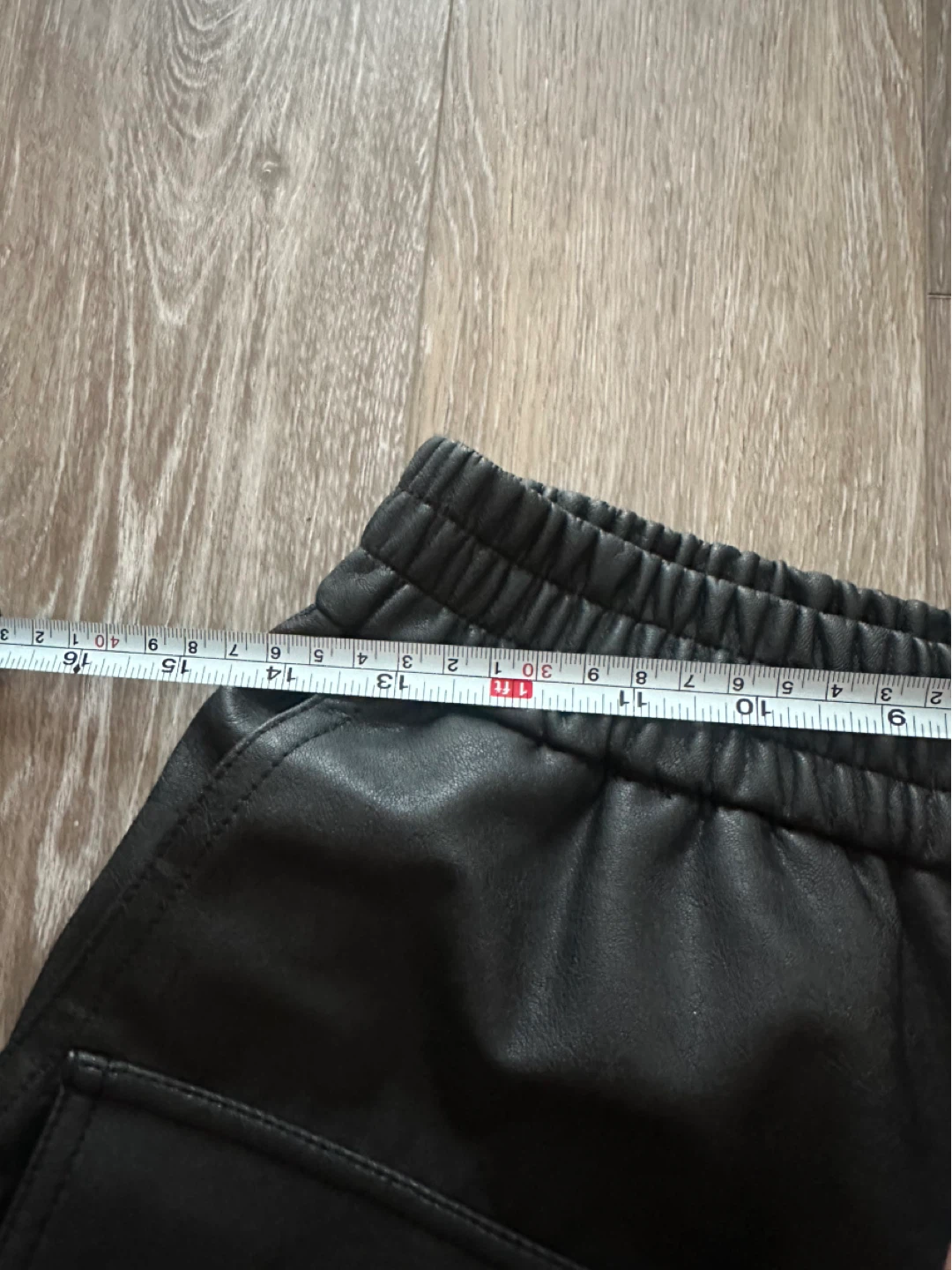 Black Faux Leather Cargo Shorts XS - photo 3