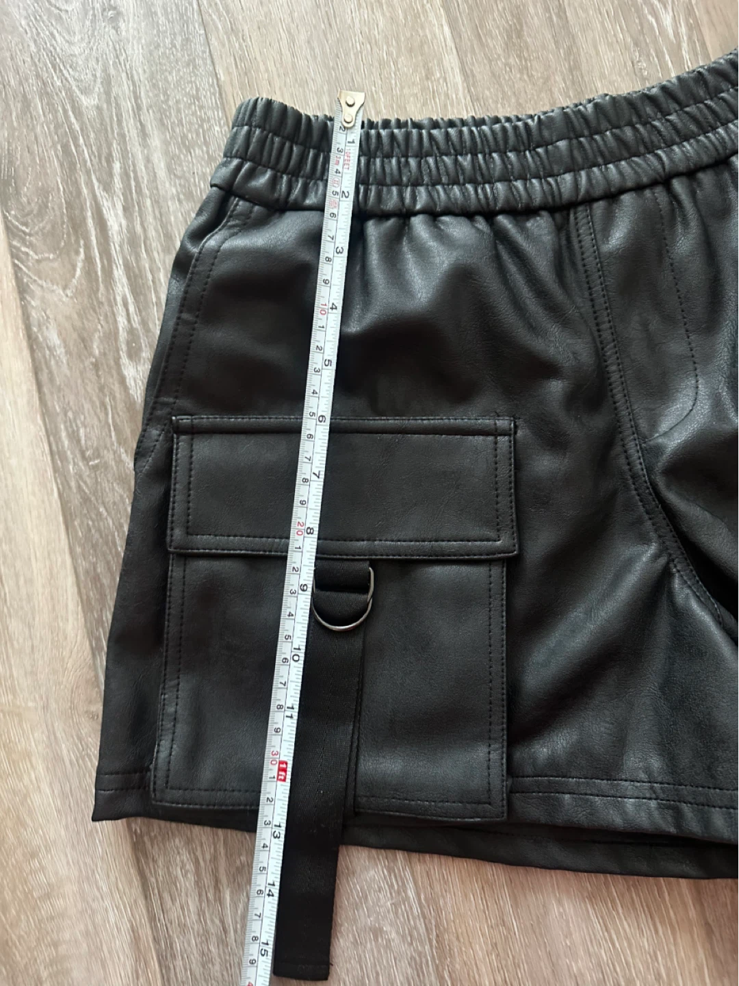 Black Faux Leather Cargo Shorts XS - photo 5