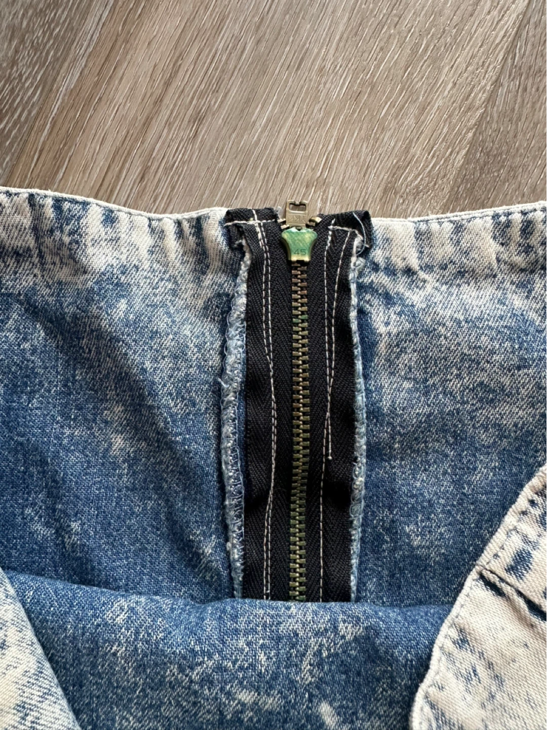 VINTAGE Crème Caramel Acid Wash Denim Skirt - photo 3
