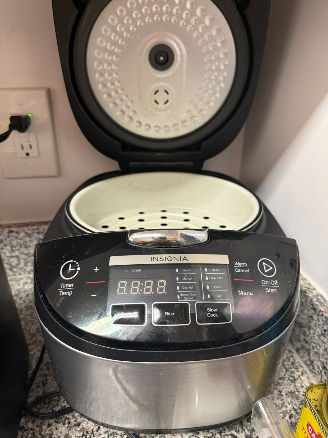 Insignia 20-Cup Rice Cooker and Food Steamer - photo 3