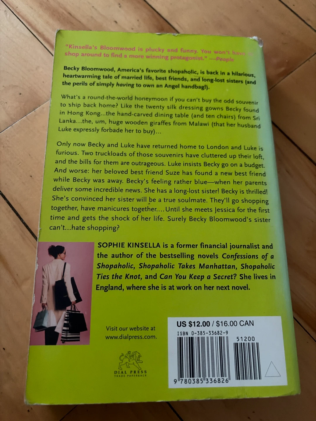 Shopaholic & Sister by Sophie Kinsella - photo 2