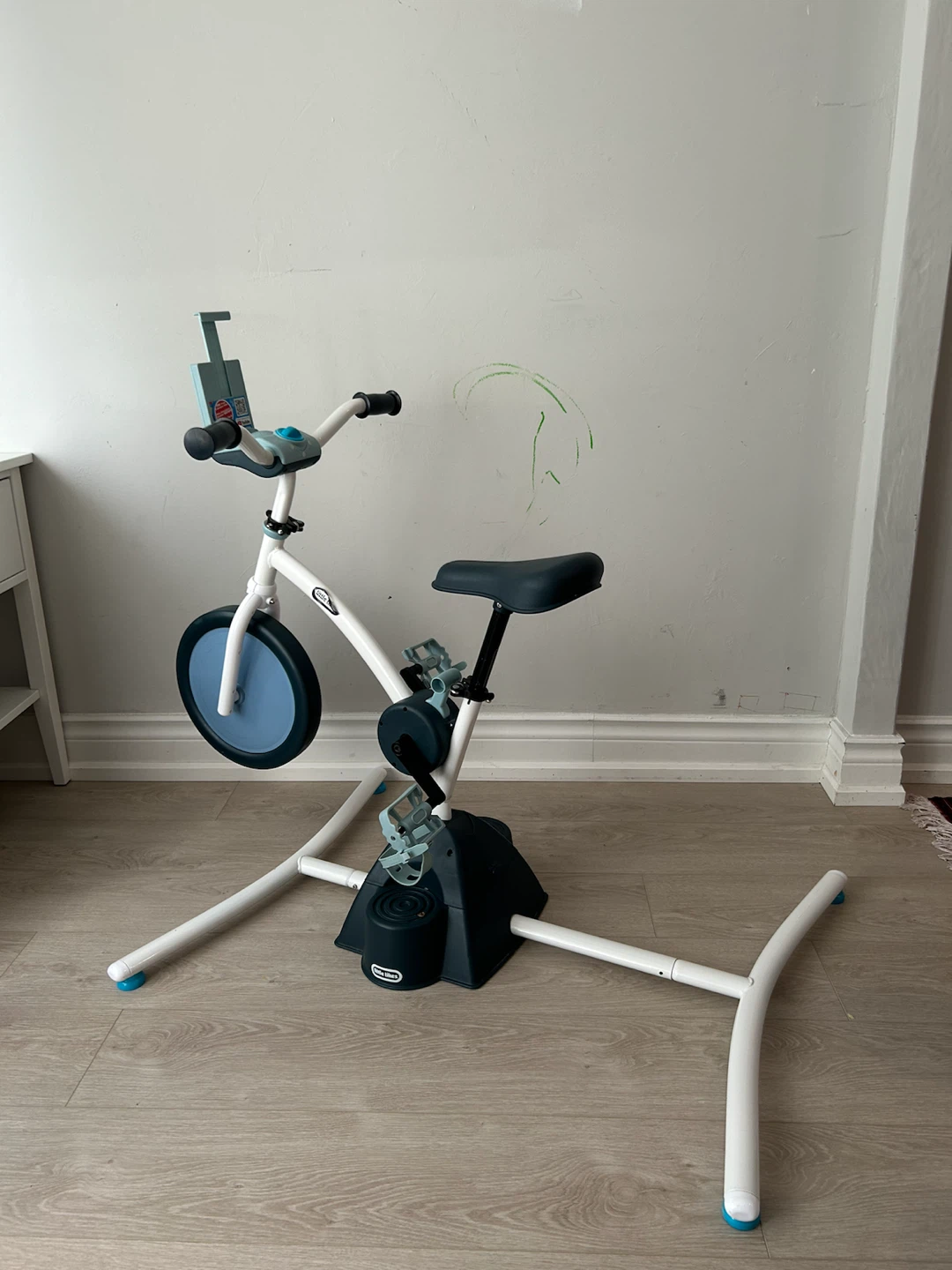 Kids stationary bike