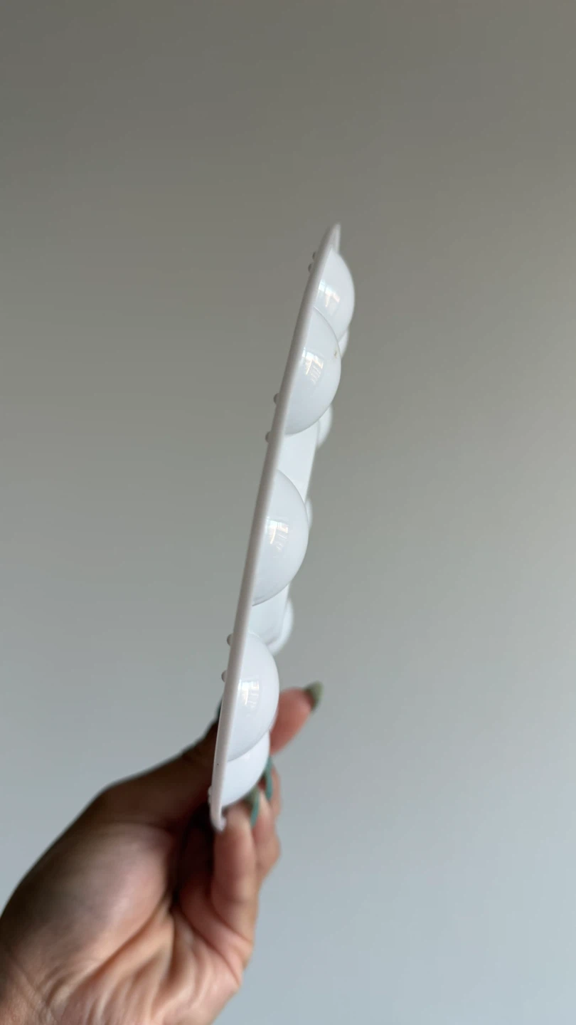 Round Plastic Paint Palette - photo 2