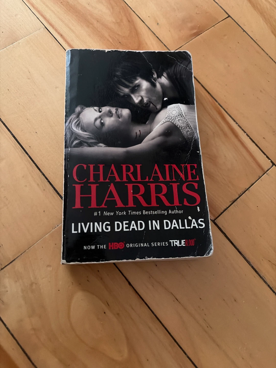 Living Dead in Dallas by Charlaine Harris