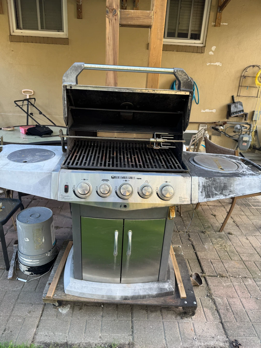 Blue Ember Grills Fiesta BBQ