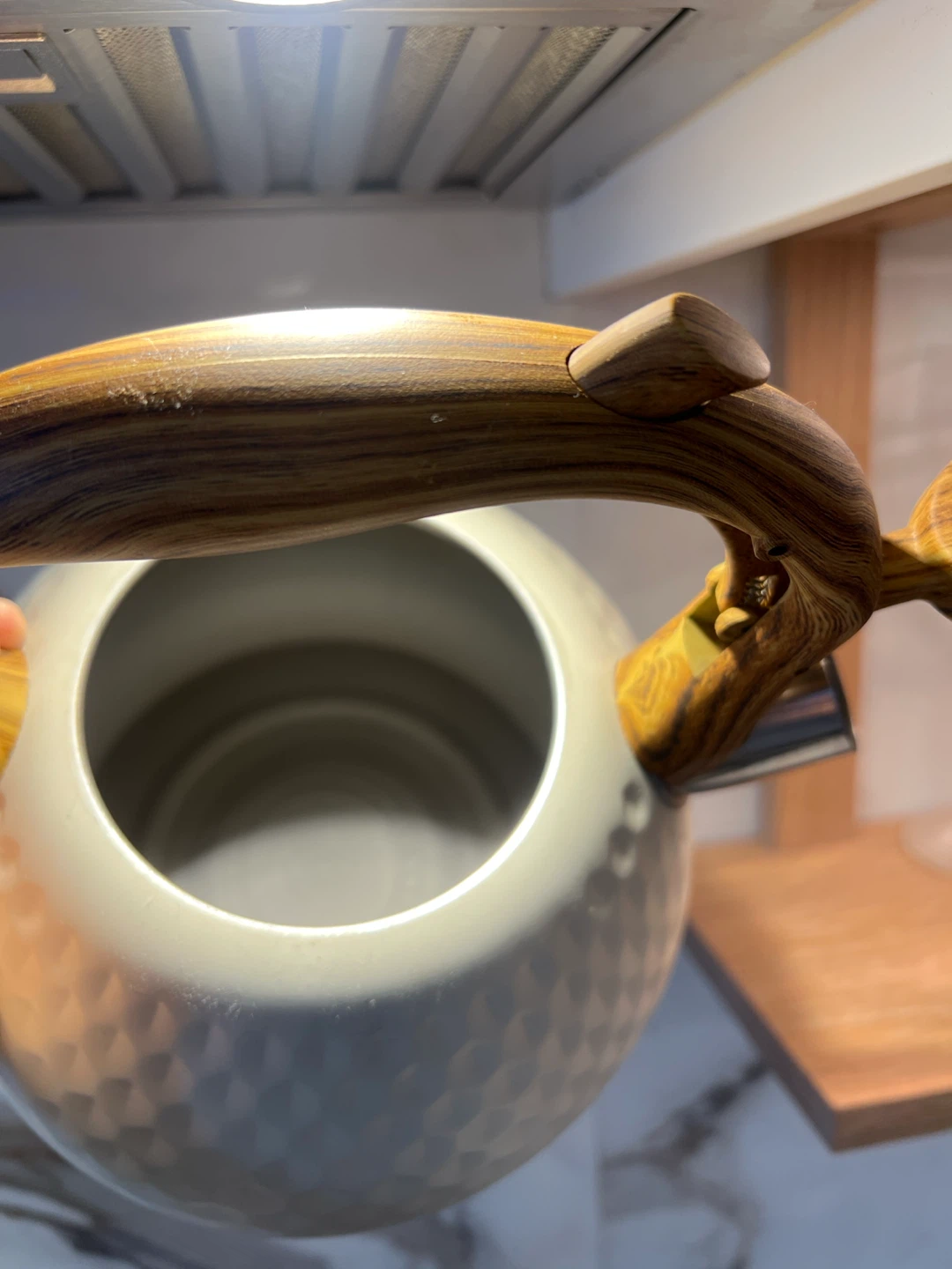 Belanko whistling kettle with wood handle - photo 3