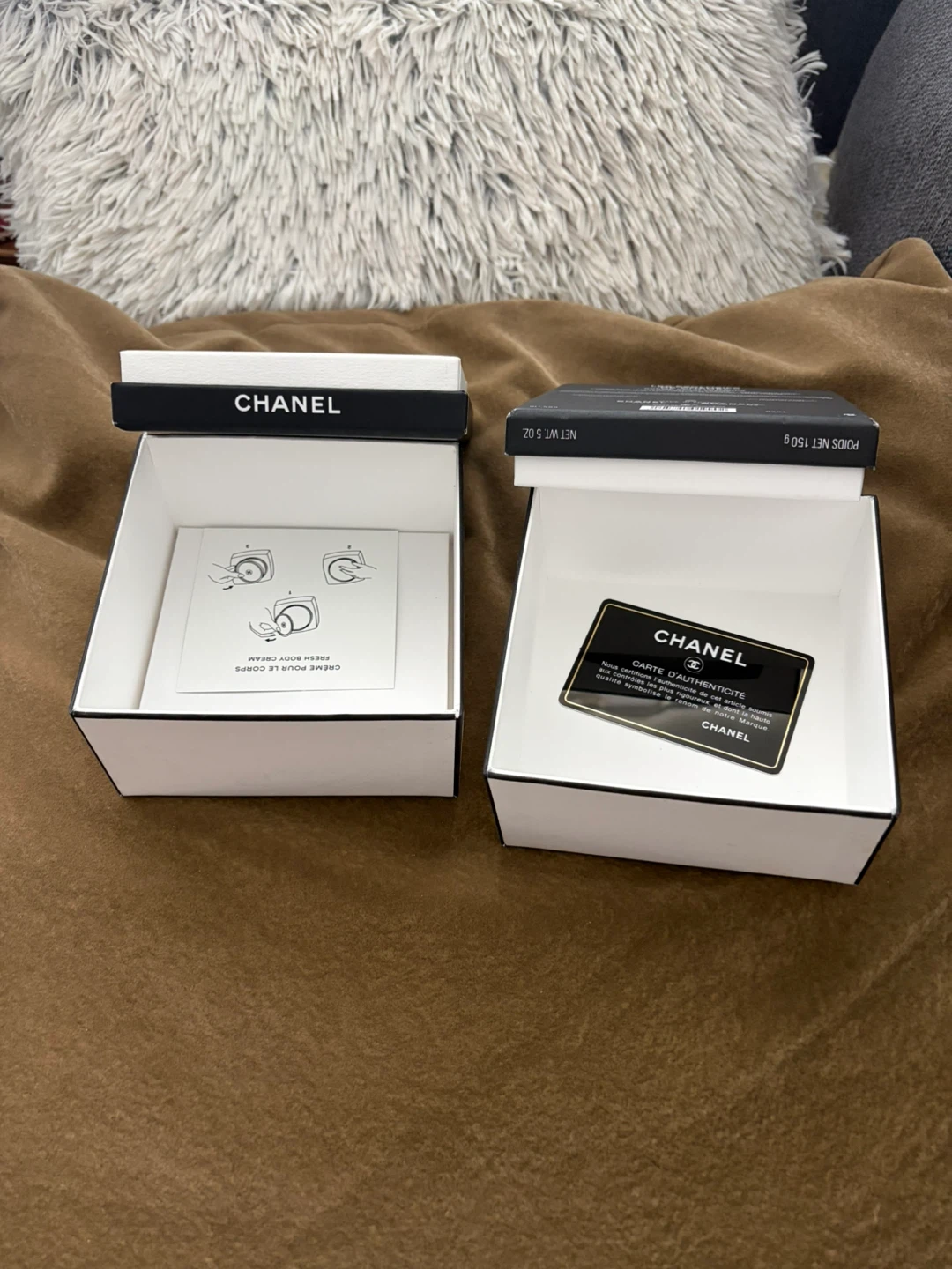 Empty box 2 Chanel Les Exclusifs Fresh Body Creams - photo 2
