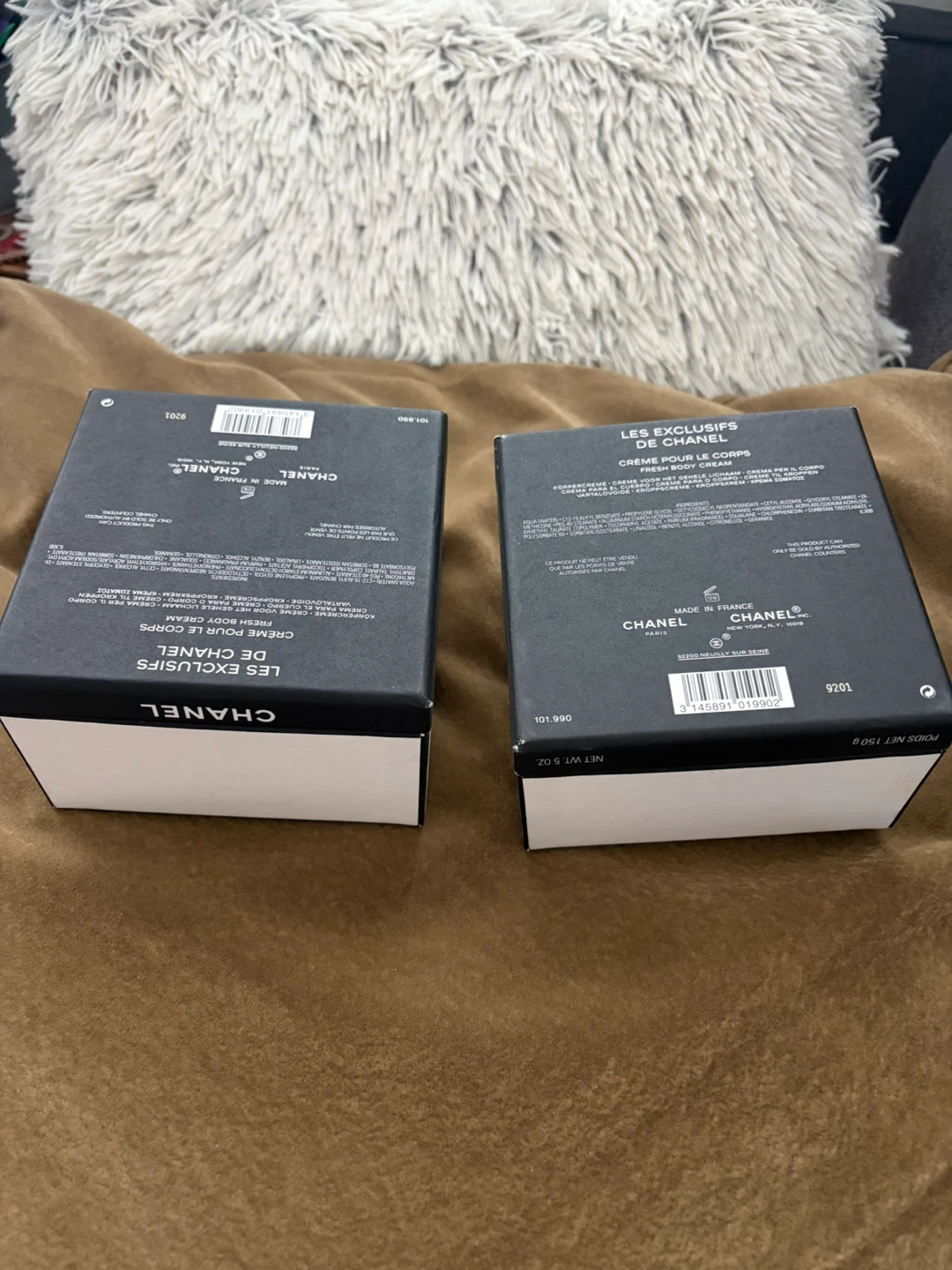 Empty box 2 Chanel Les Exclusifs Fresh Body Creams - photo 3