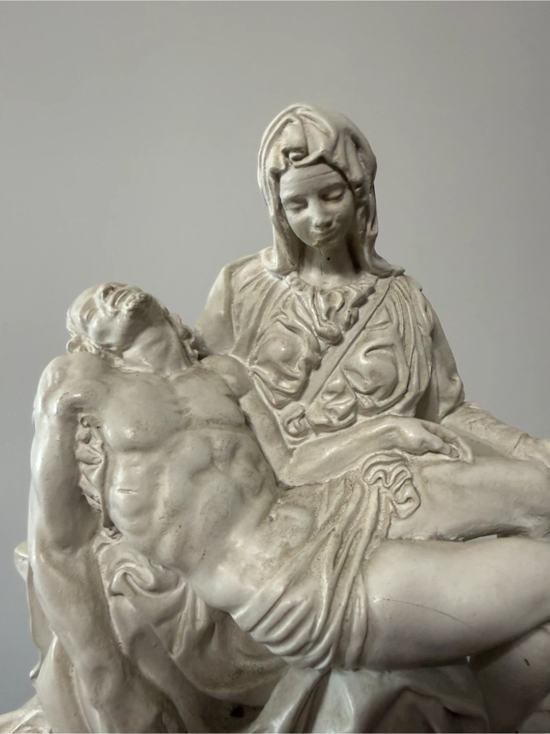 Austin Prod Michelangelo Pieta Statue - photo 3