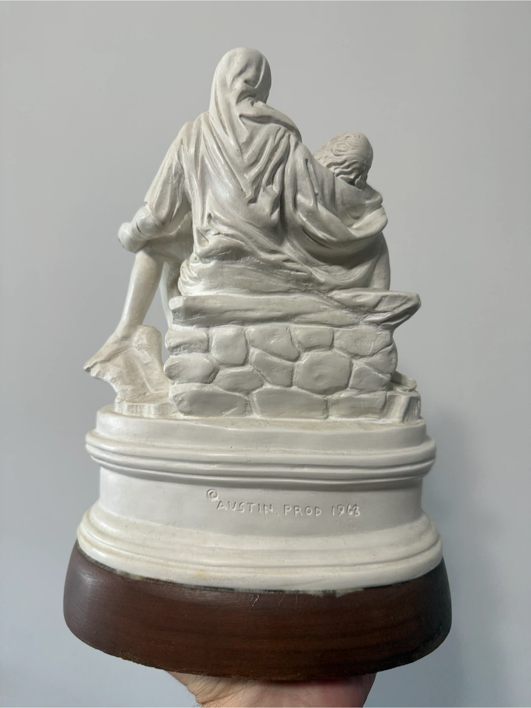 Austin Prod Michelangelo Pieta Statue - photo 2