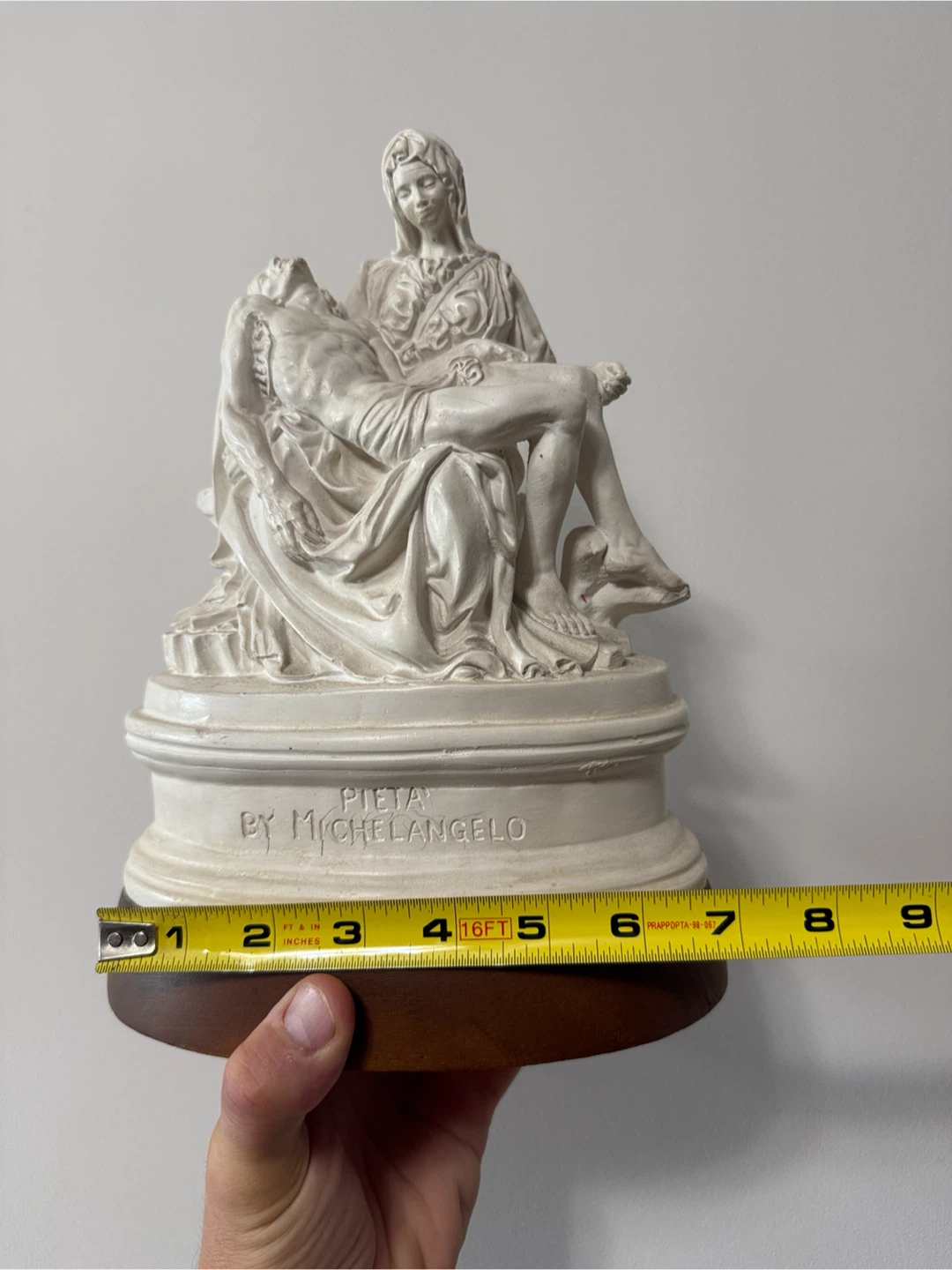 Austin Prod Michelangelo Pieta Statue - photo 5