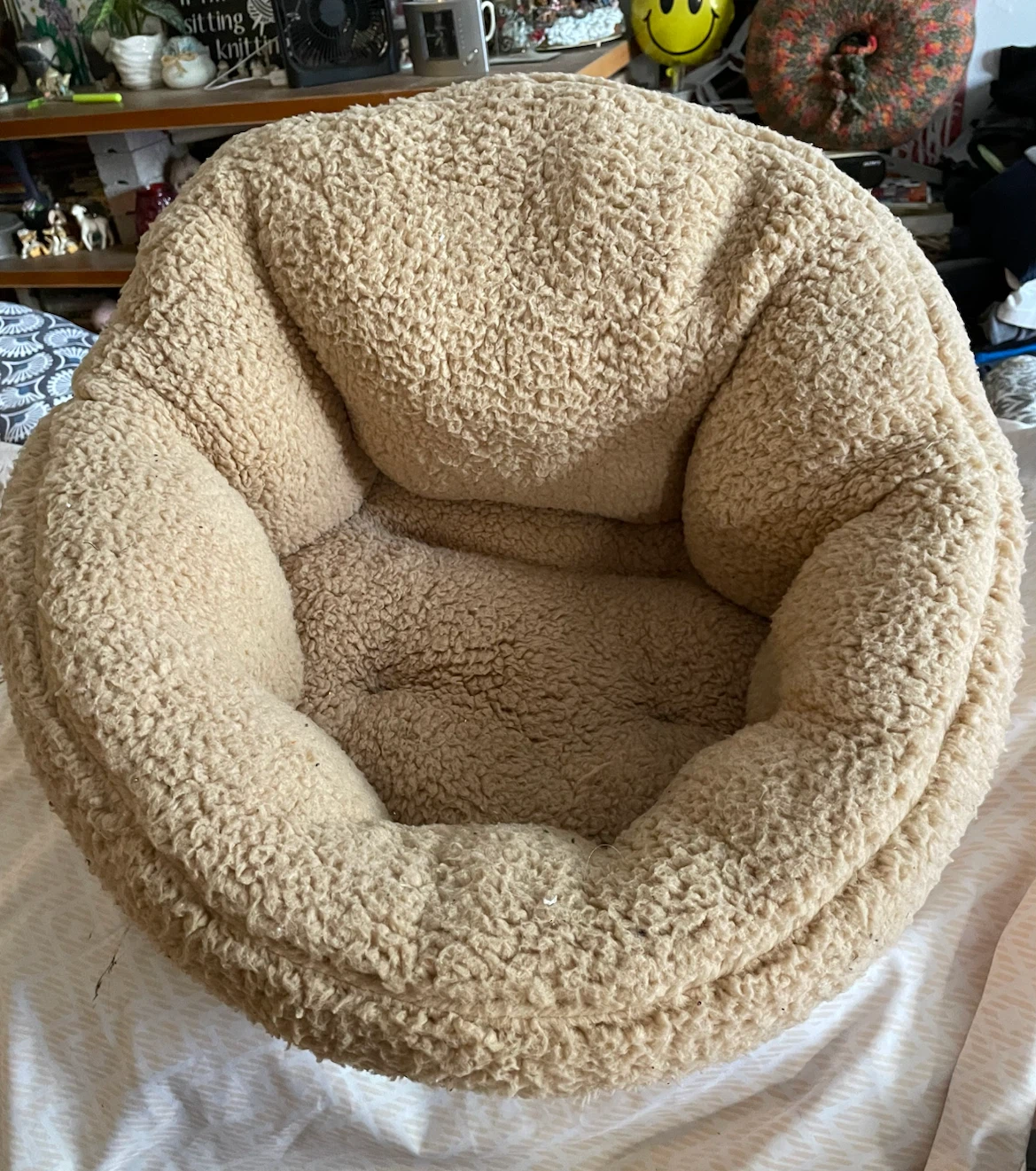 BESTFRIENDS by Sheri Plush Pet Bed