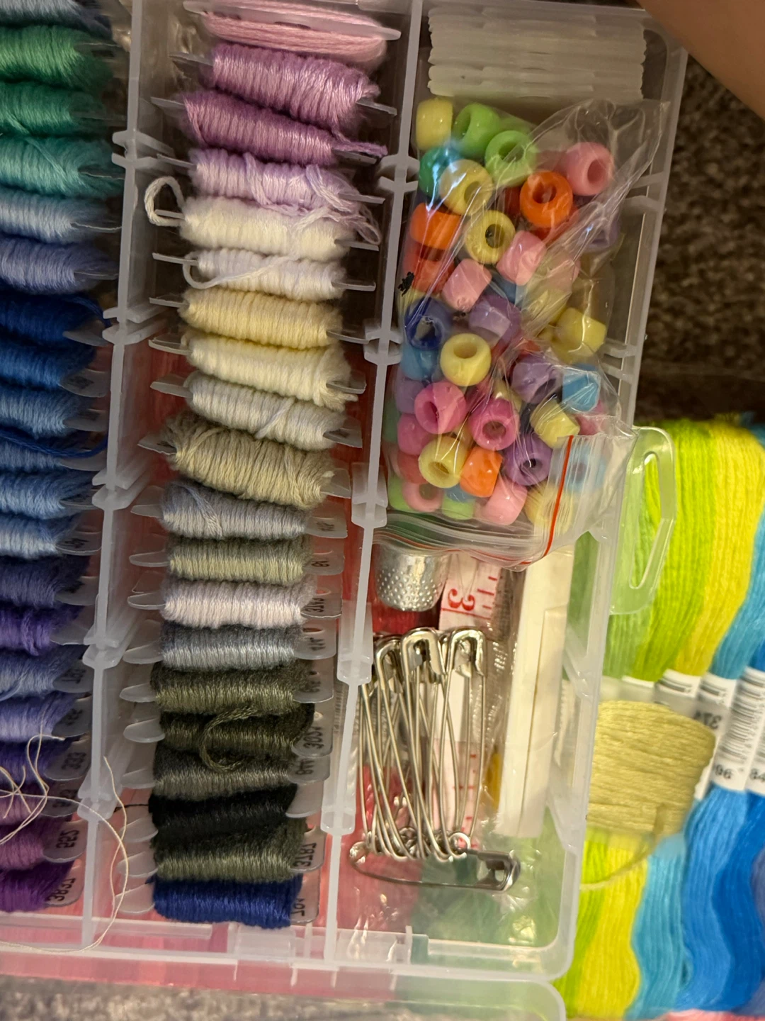 Inscraft 364 Pack Embroidery Floss Kit - photo 3