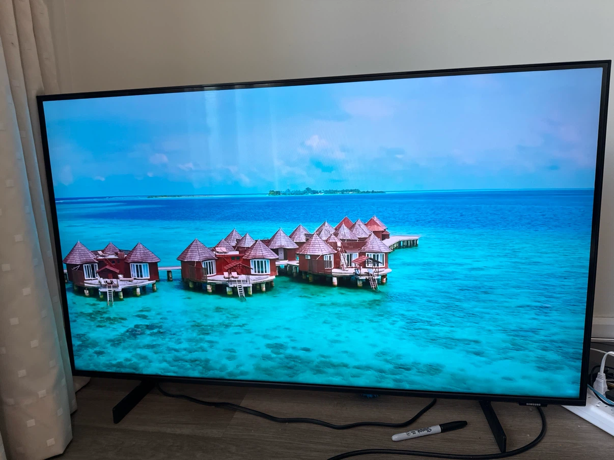 Samsung 43" Crystal UHD CU8000 Smart TV - photo 3