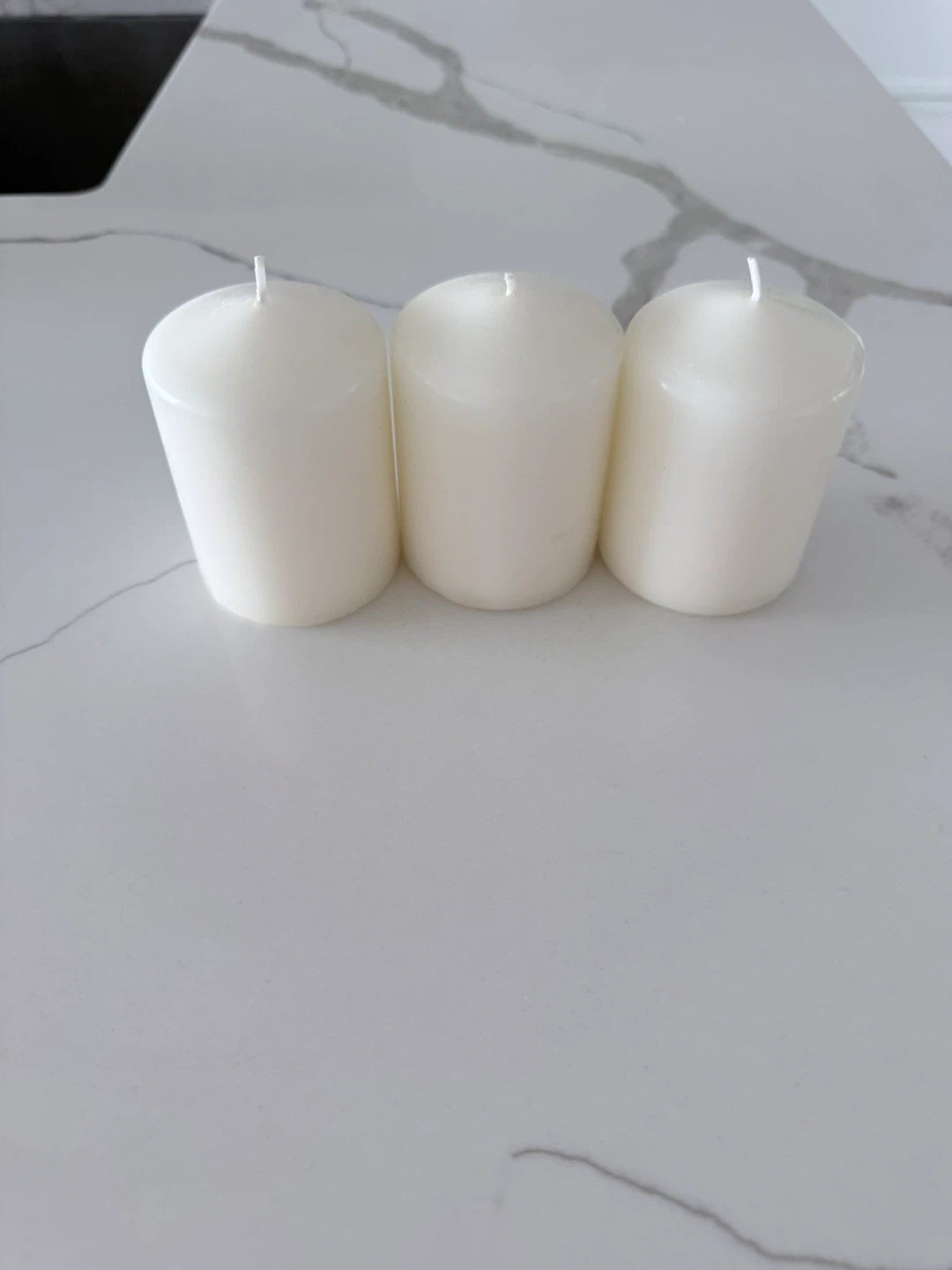 Three white ikea candles - photo 2