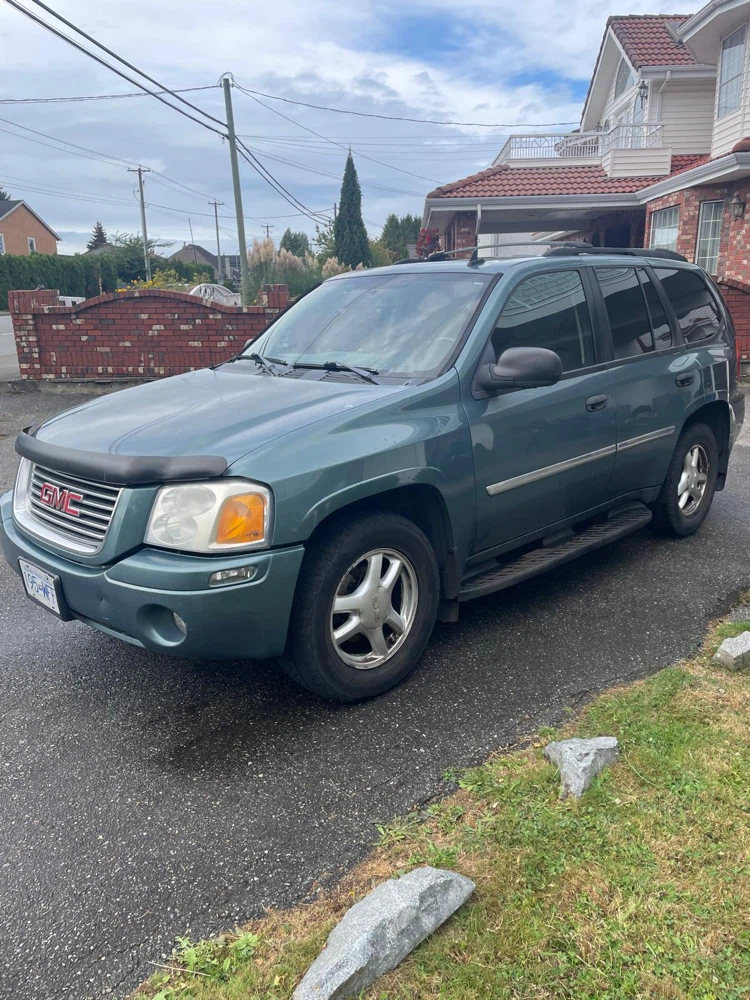 2009 GMC ENVOY SLE 4.2 LITRE 6 CYLINDER LADY DRIVEN