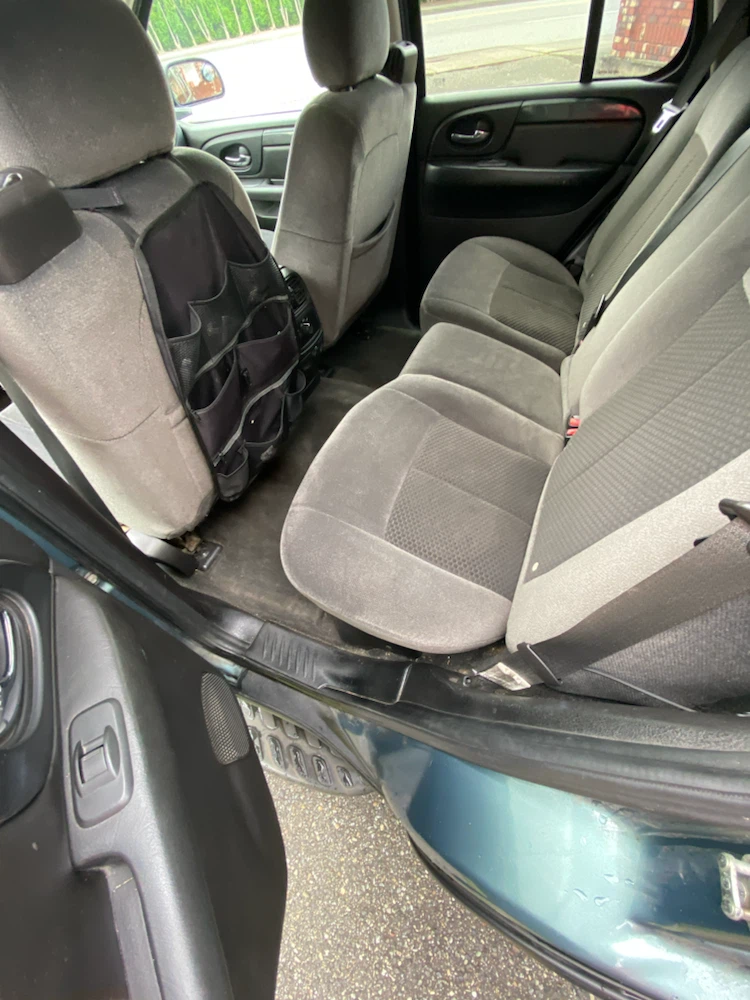 2009 GMC ENVOY SLE 4.2 LITRE 6 CYLINDER LADY DRIVEN - photo 4