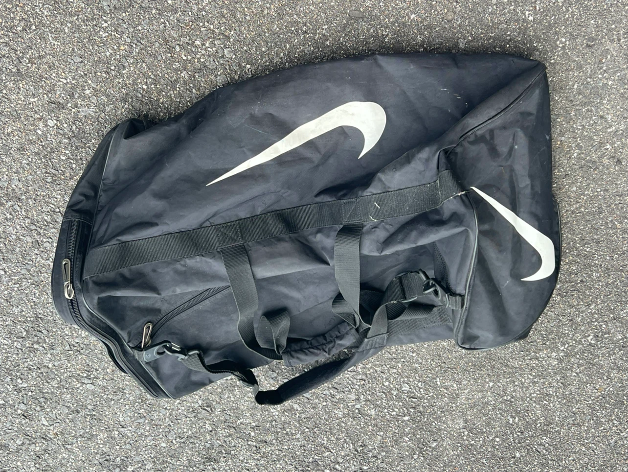 Nike Duffel Bag - photo 2