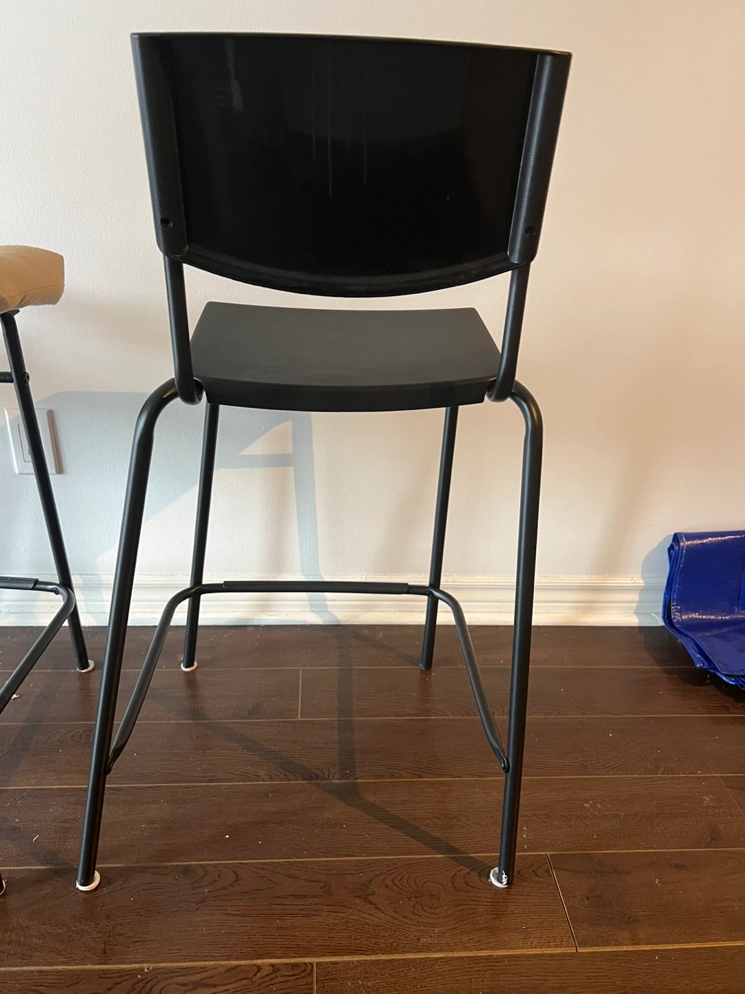 THREE IKEA STIG bar stools with backrest, black - photo 4