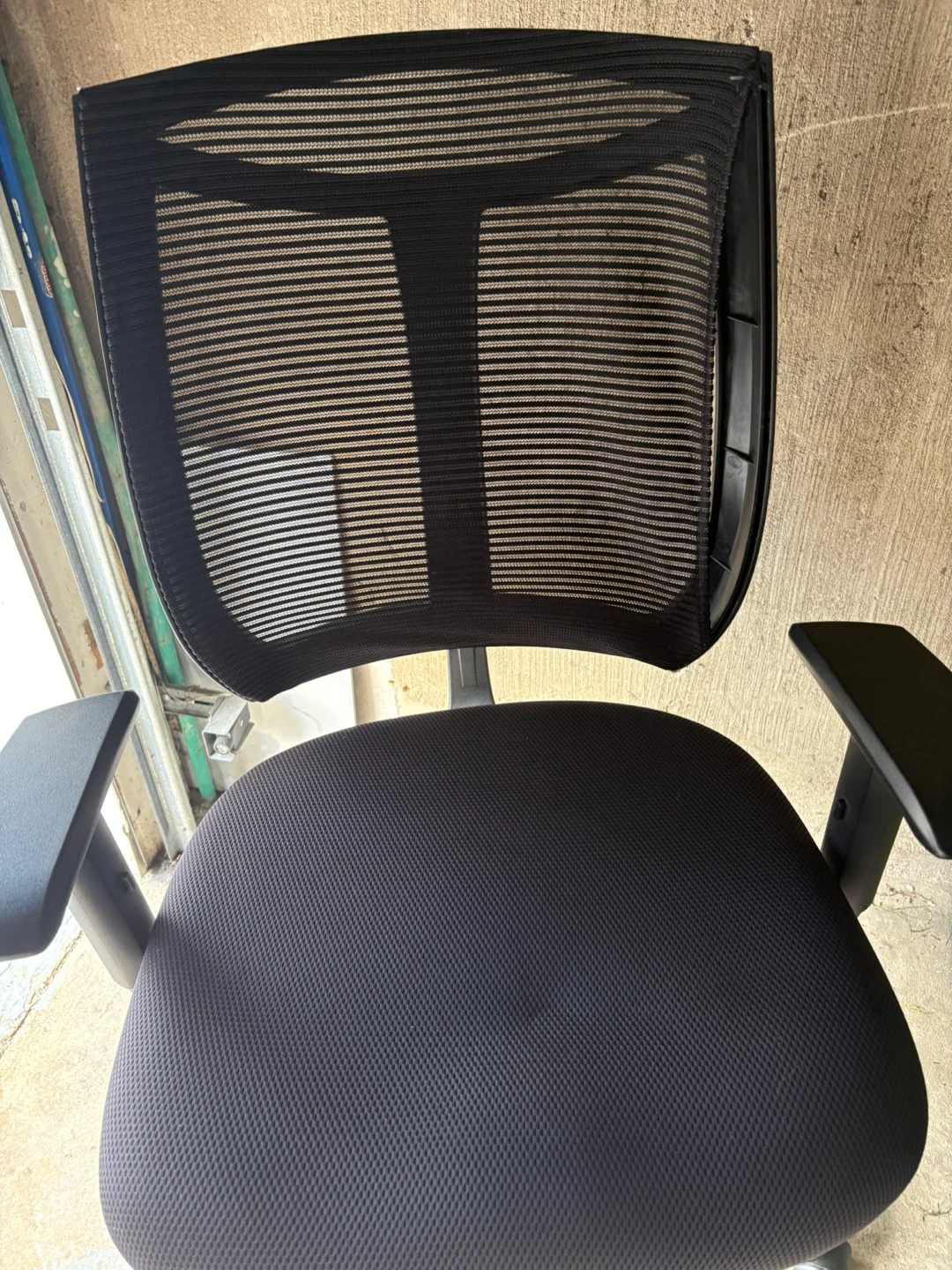 Black Mesh Office Chair - photo 4