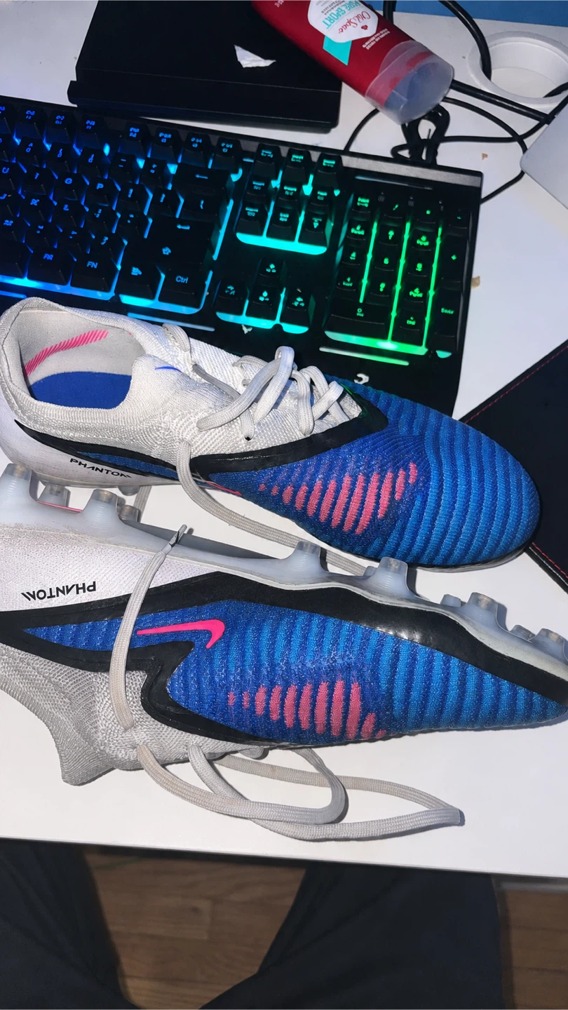 Nike Phantom elite Soccer Cleats - photo 5