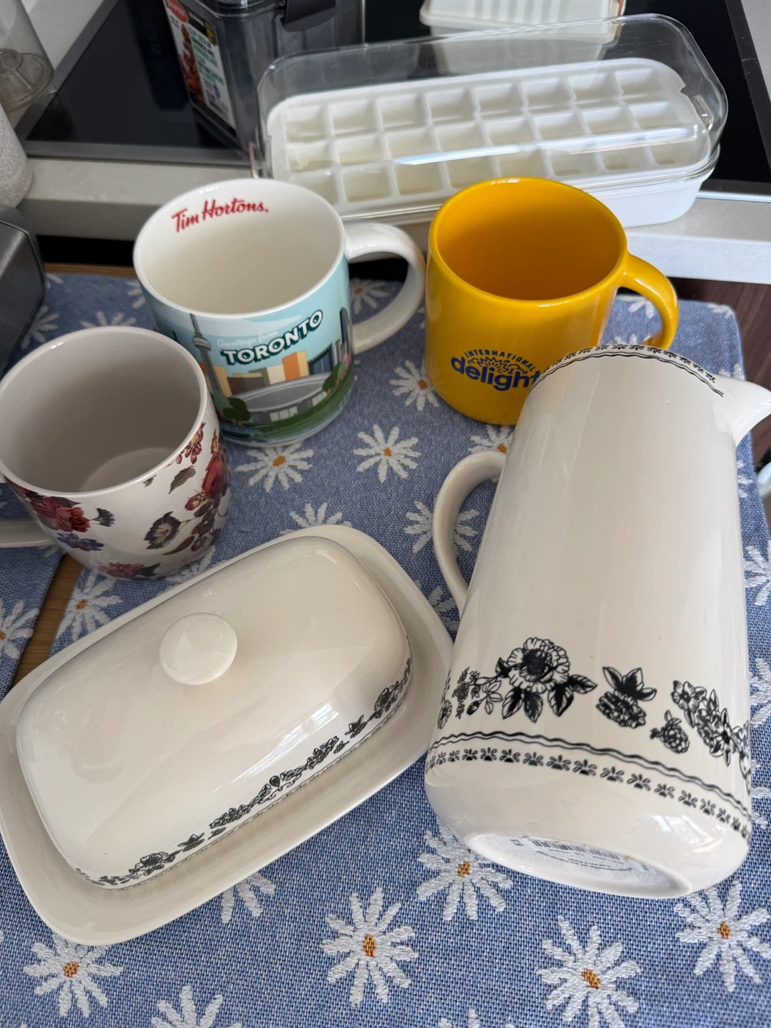 Kitchenware Bundle: Mugs, Butter Dish, and Pitcher - photo 2