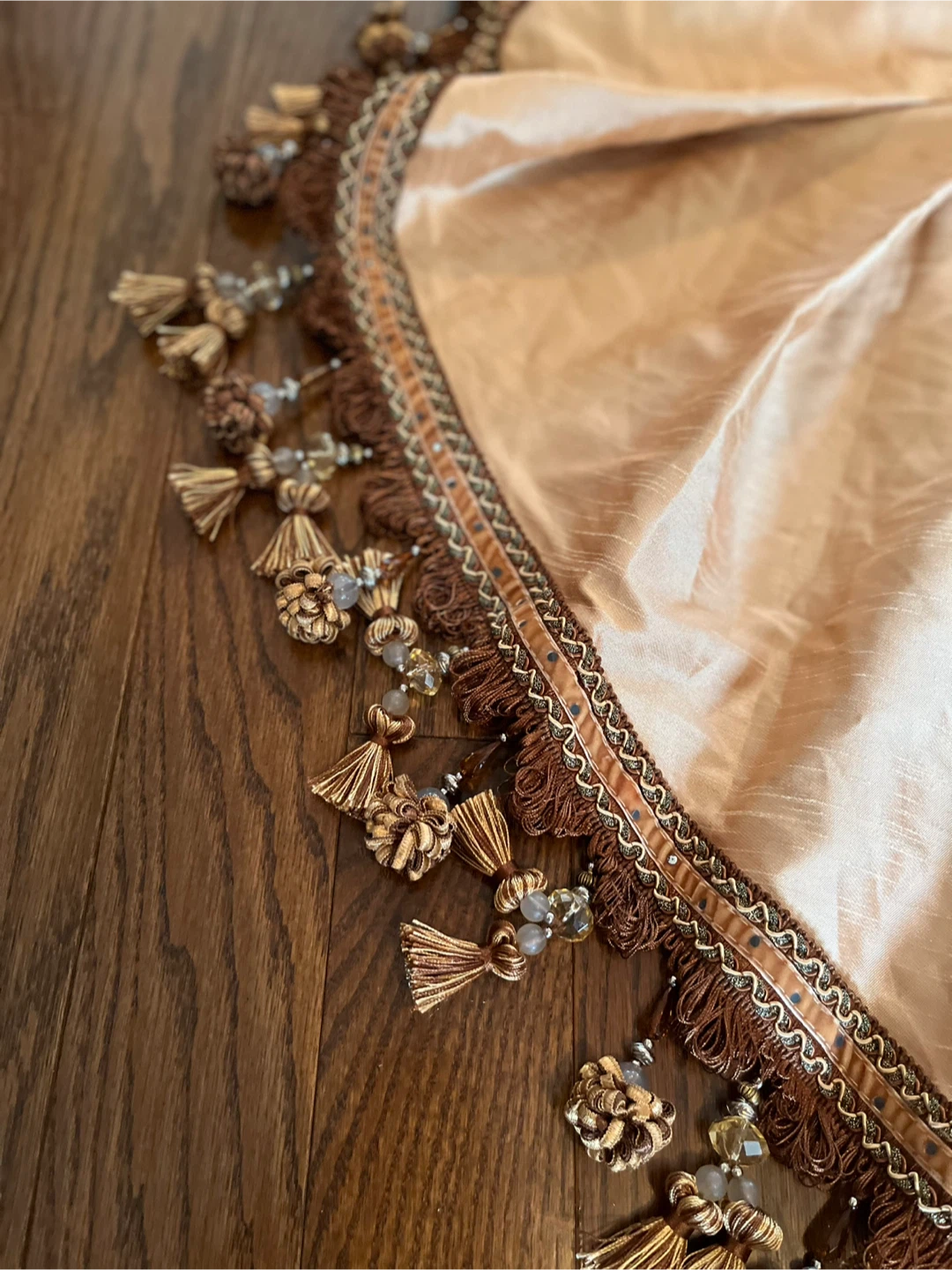 Decorative Gold Window Valance with Tassels - photo 3