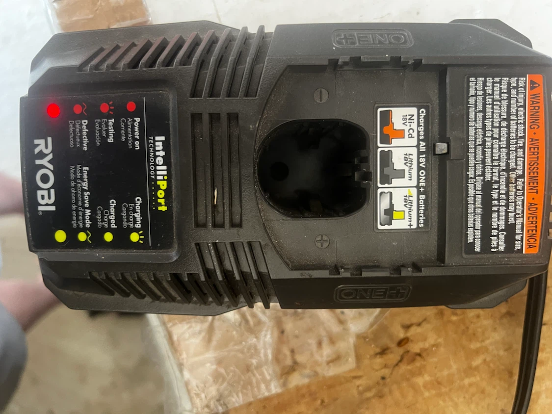 Ryobi 18V ONE+ Battery Charger P118 - photo 3