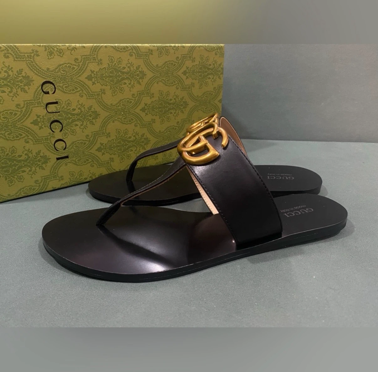 Gucci Black Leather GG Marmont Thong Sandals - photo 3