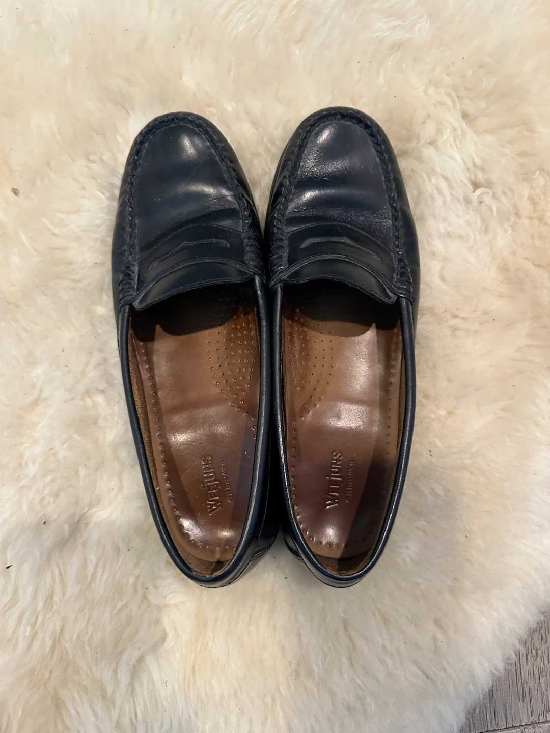 Women’s size 7 G.H. Bass & Co. Weejuns Loafers - photo 2