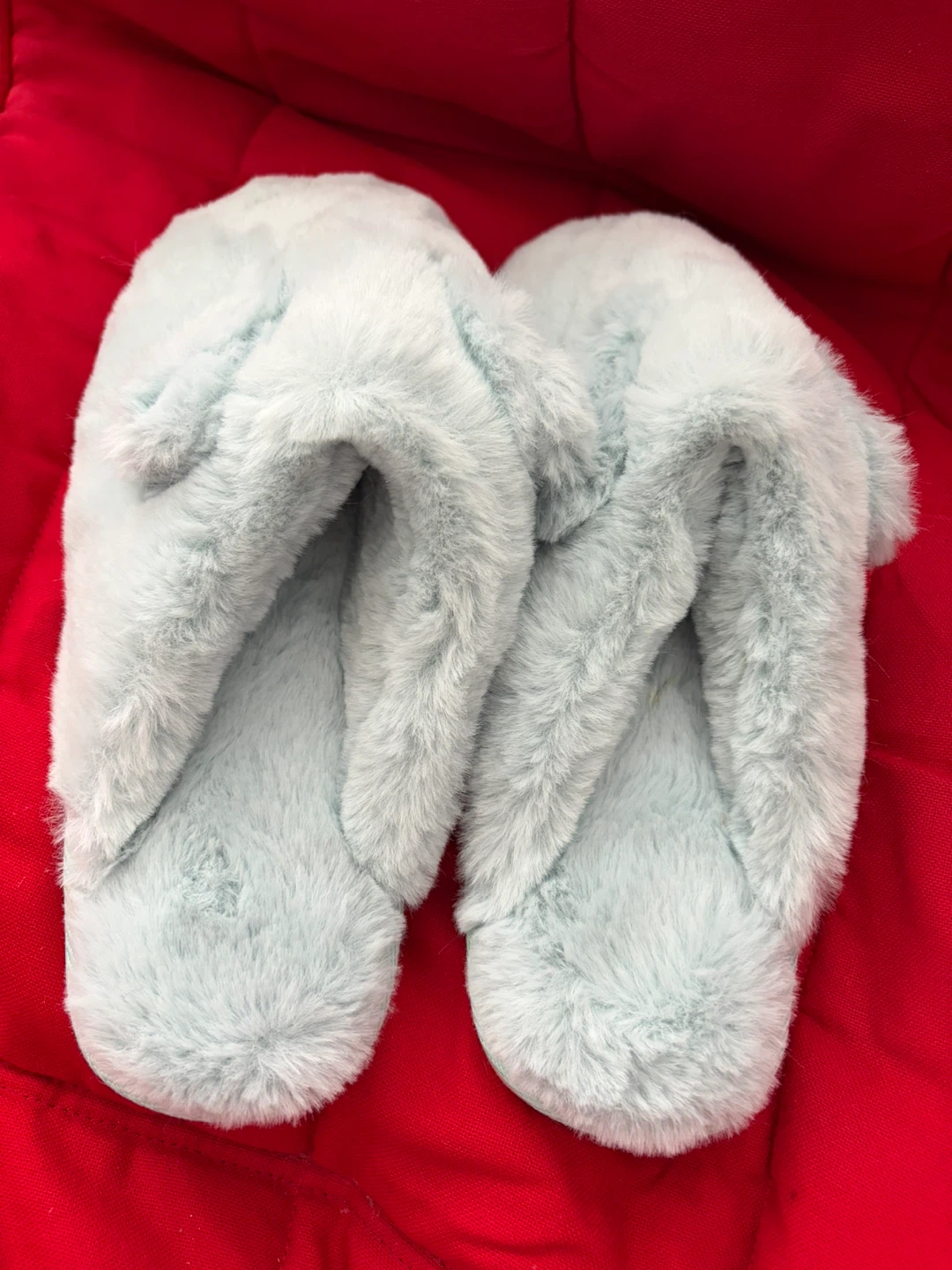 Light blue faux fur house slippers - photo 4