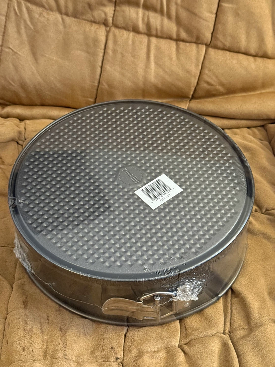 Pillsbury 3-Piece Springform Cake Pan Set - photo 4
