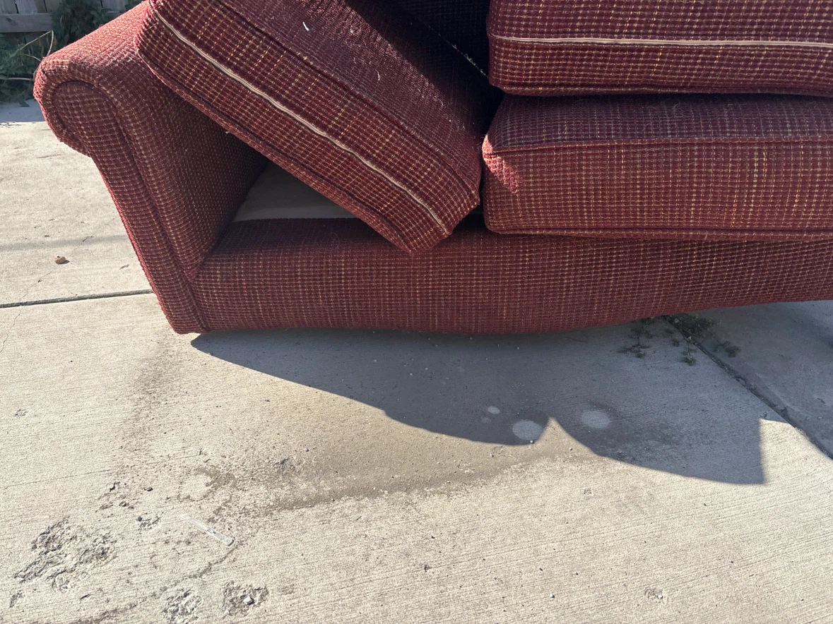 Red Textured Loveseat . Ready for pick up in driveway - photo 5