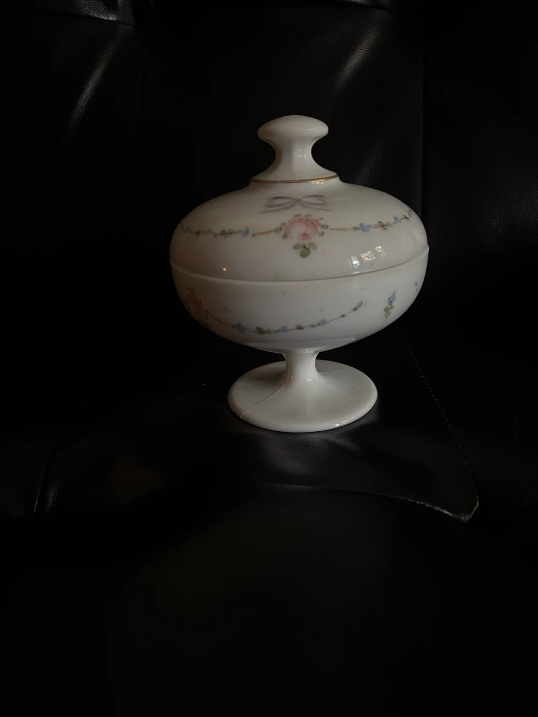 BEAUTIFUL VINTAGE-STYLE CANDY DISH 🌸