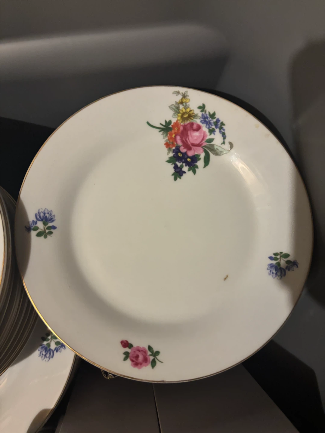 White Floral Dinner Plates - Set of 8