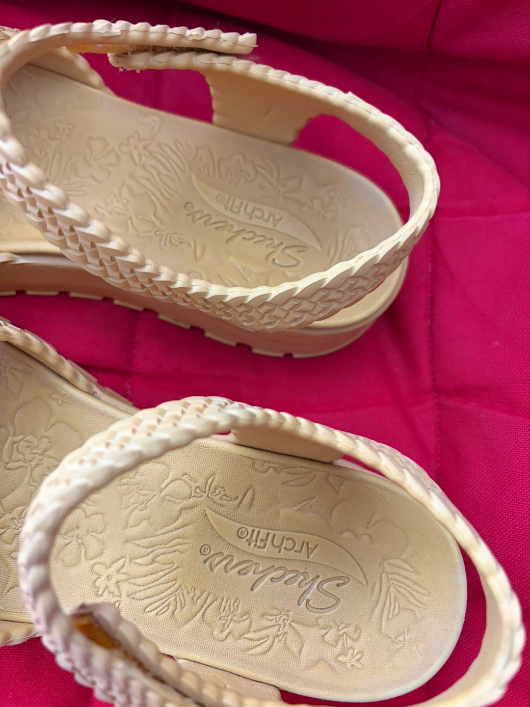 Skechers Arch Fit Sandals Beige - photo 3