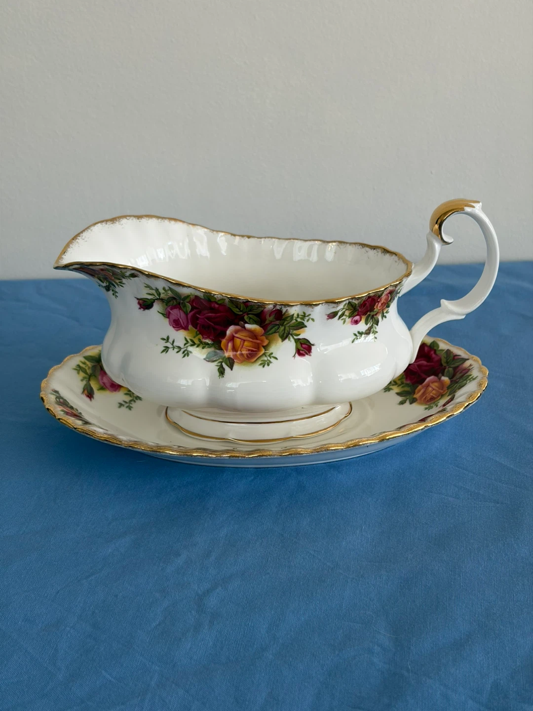 Royal Albert Old Country Roses Gravy Boat with Saucer