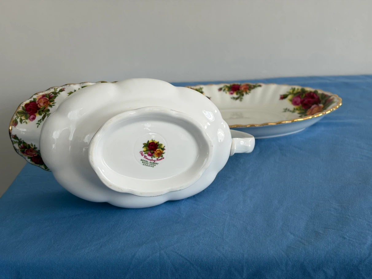 Royal Albert Old Country Roses Gravy Boat with Saucer - photo 5