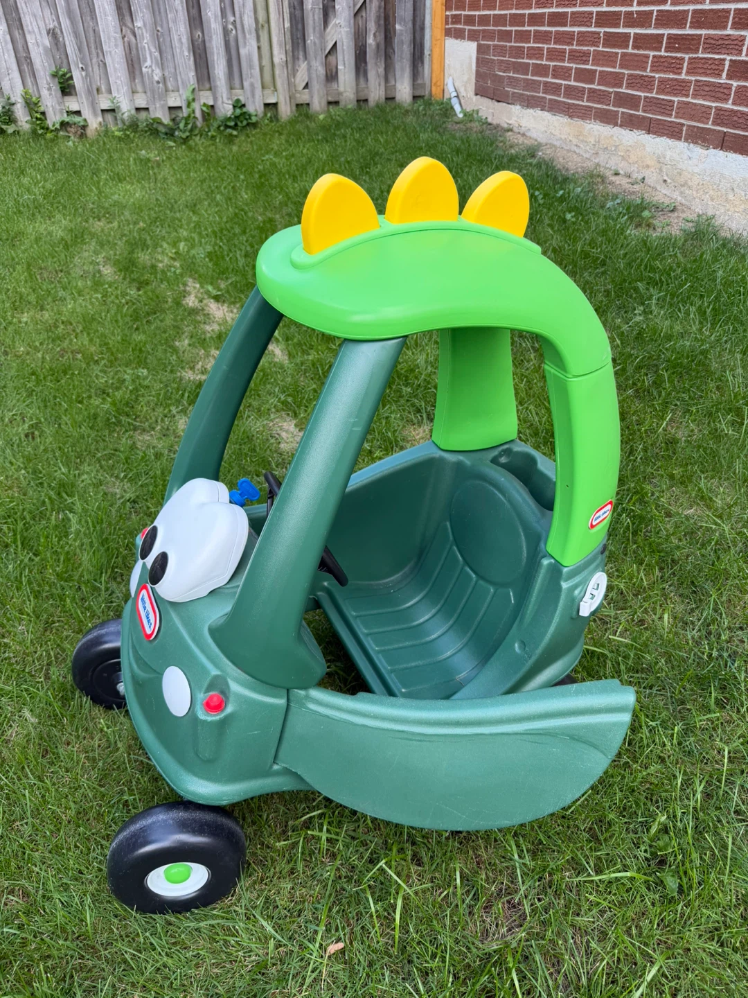 Little Tikes Cozy Coupe Dino car, in great condition!