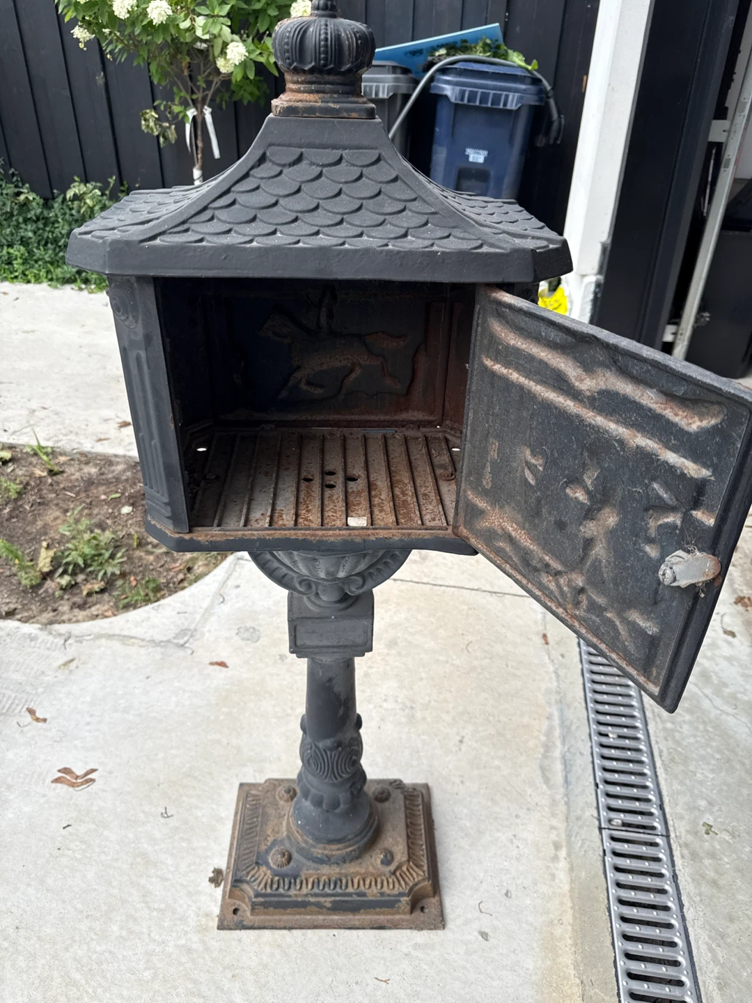Wrought iron letter box - photo 4