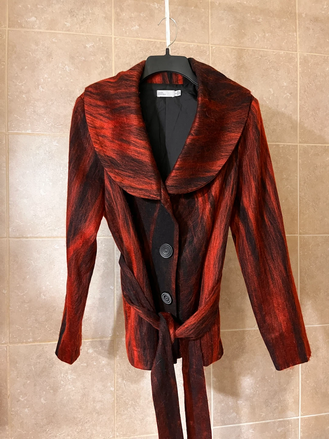 Linea Domani red and black jacket