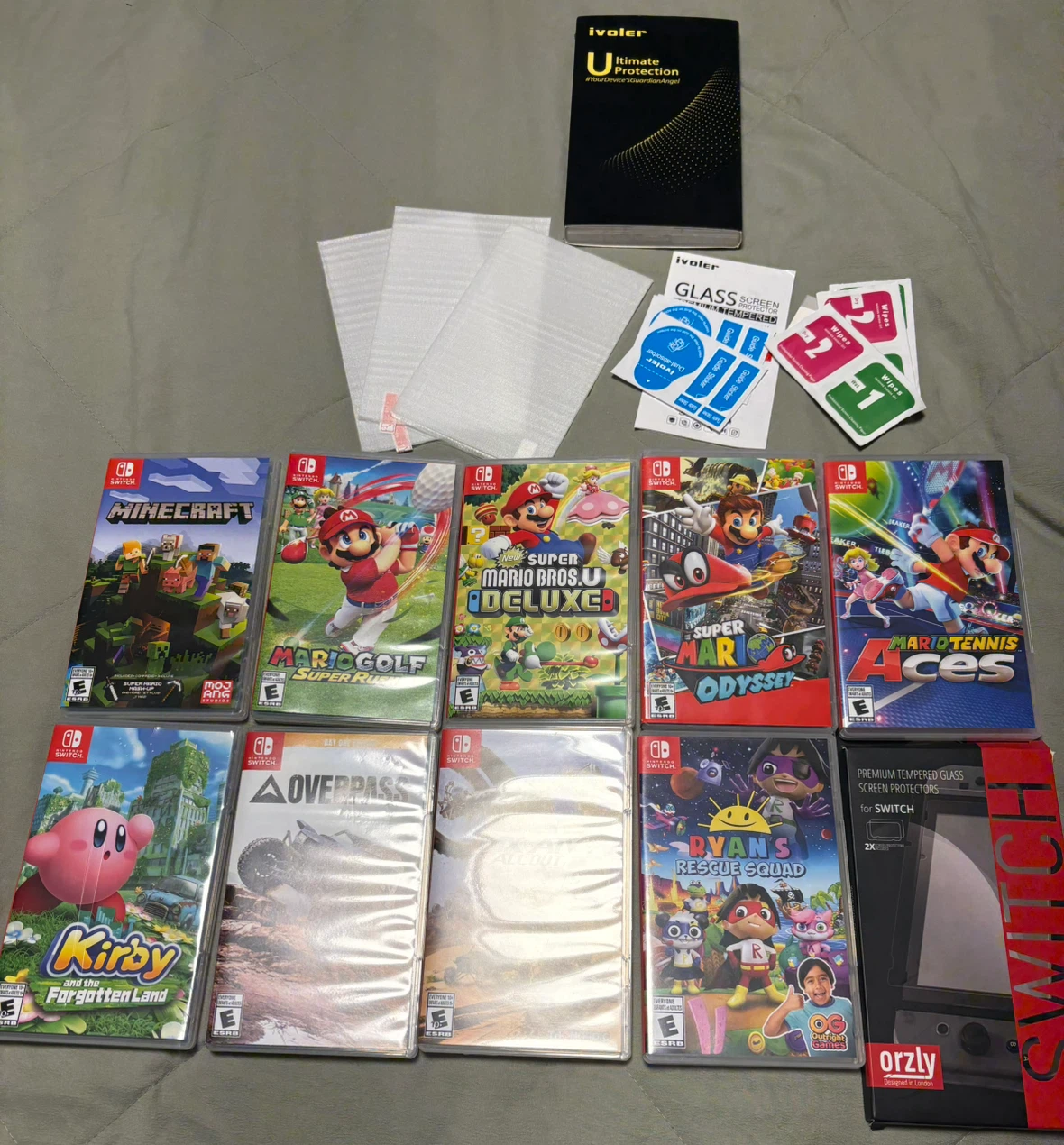 Nintendo Switch Console Bundle with Games and Accessories - photo 2