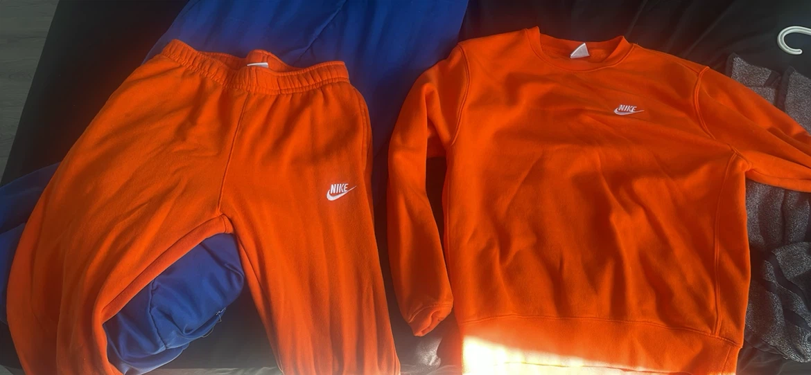 Nike Orange Sweatshirt and Sweatpants Set