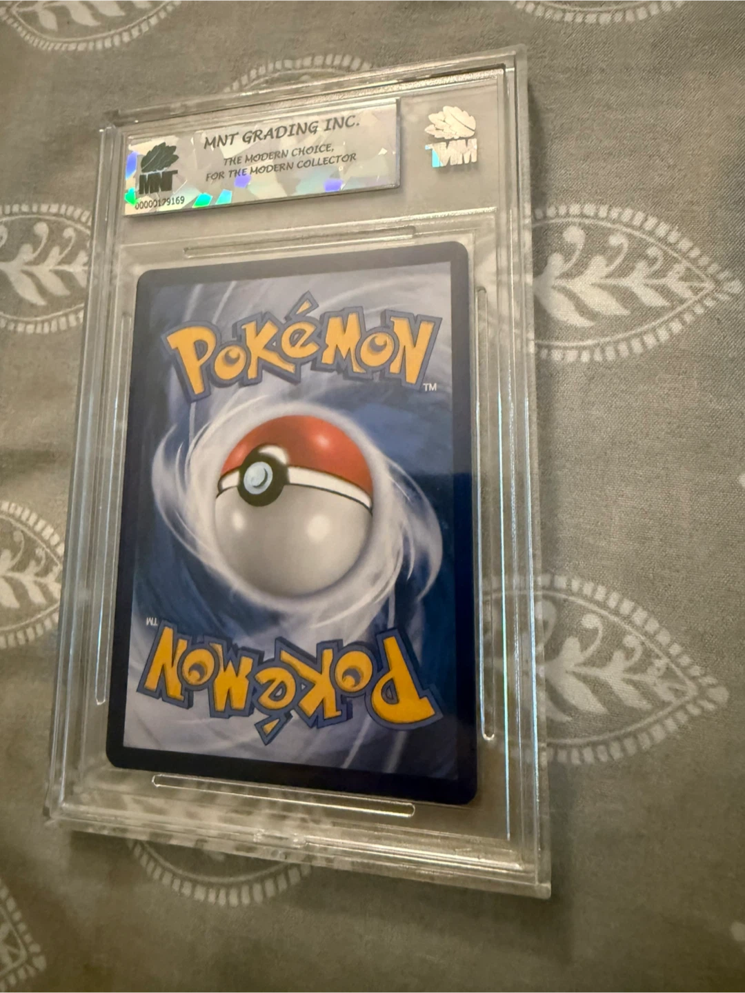 2020 Pokemon Golem Holo Rare Thai Card MNT 10 - photo 2