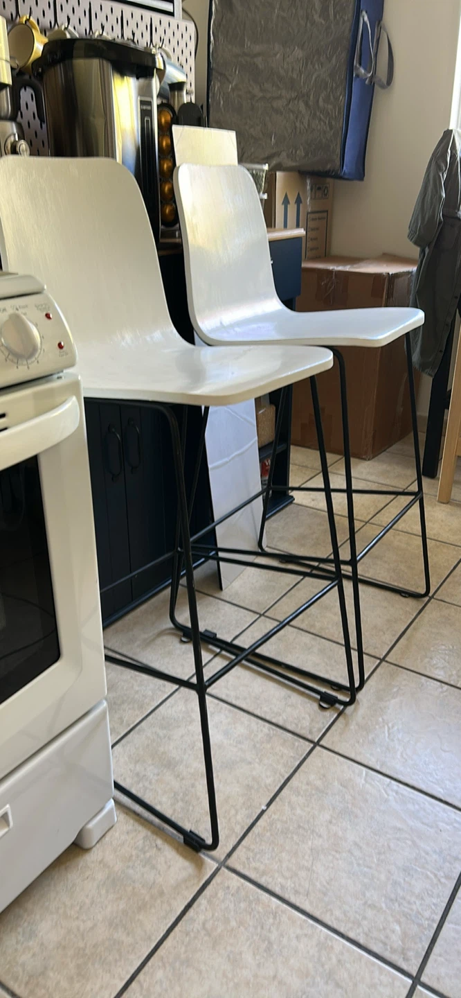 2 bar height chairs - photo 2