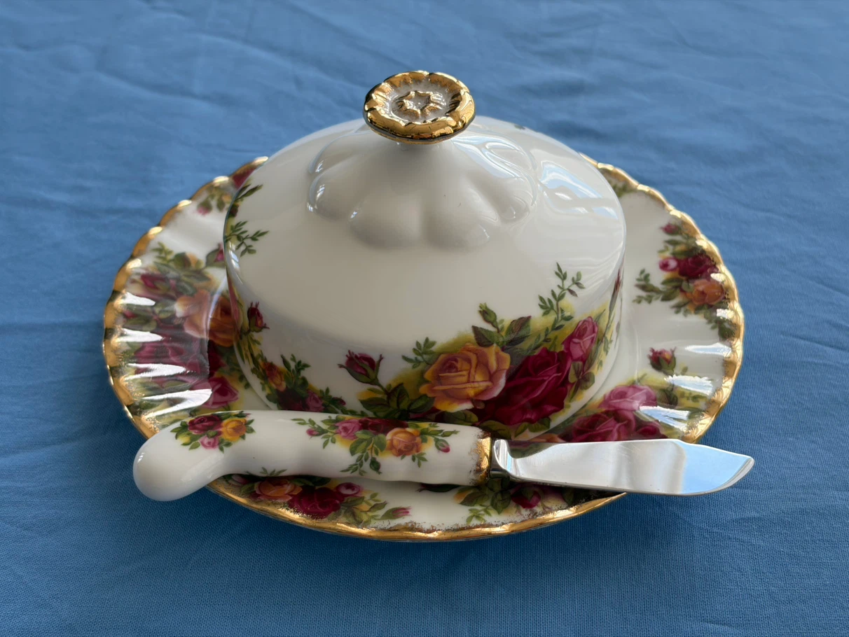 Royal Albert Old Country Roses Covered Butter Dish - photo 2