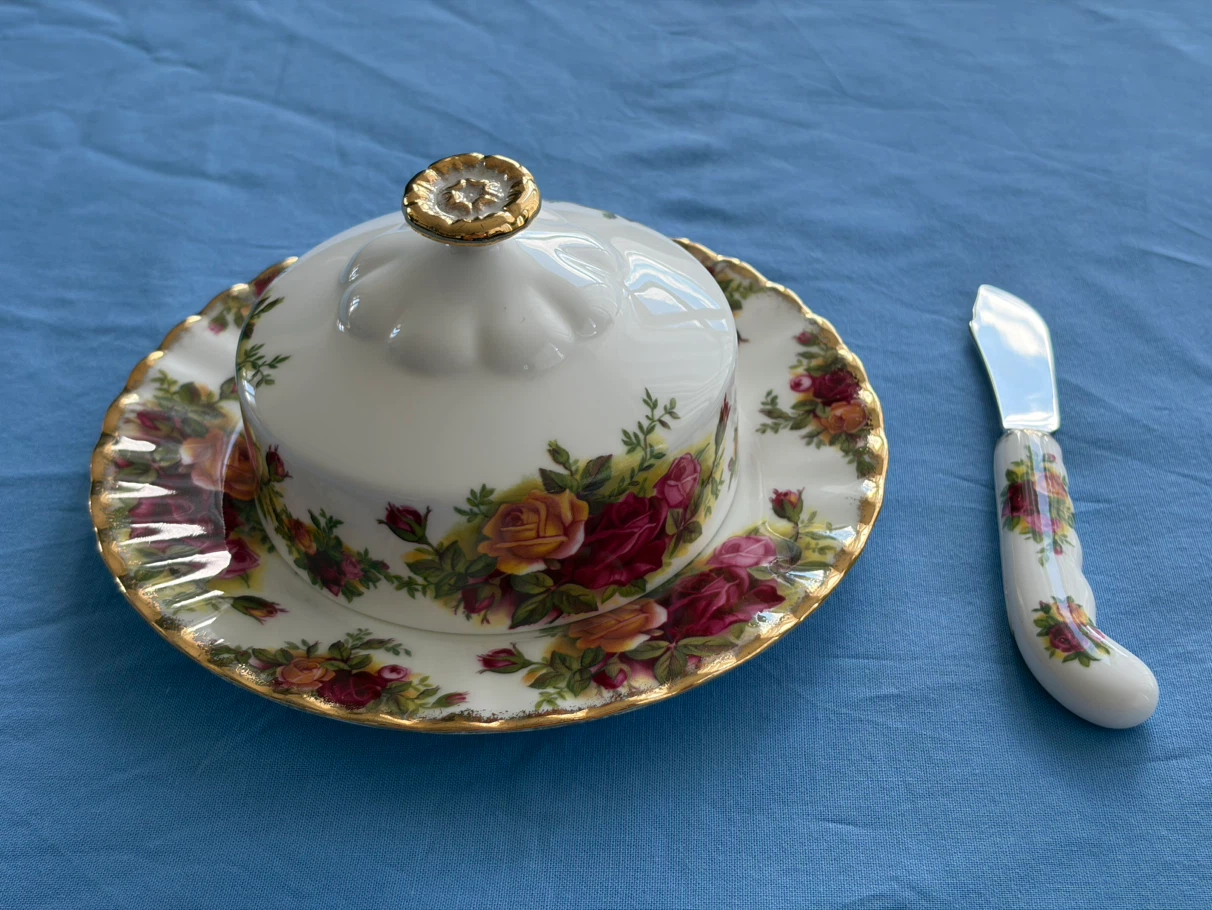 Royal Albert Old Country Roses Covered Butter Dish - photo 3